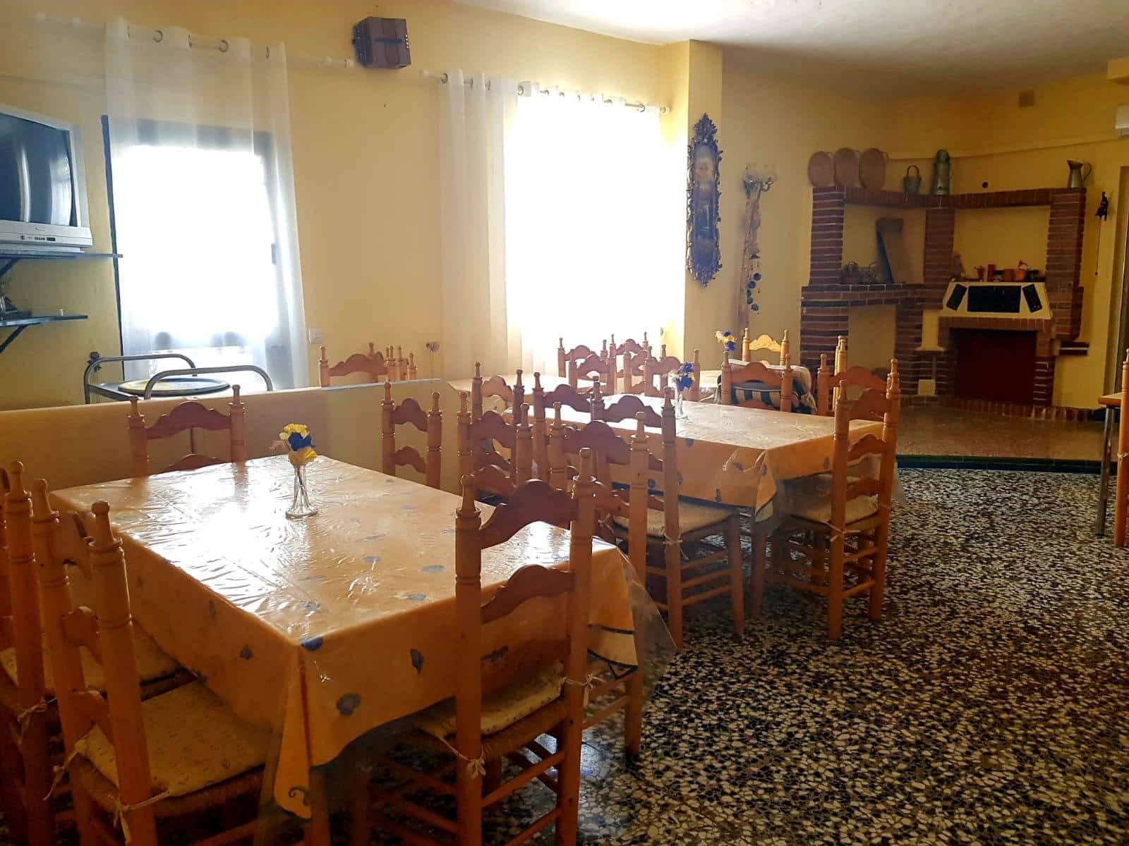 25 soveværelse Hotel til salg i Tolox - € 555.000 (Ref: 9014548)