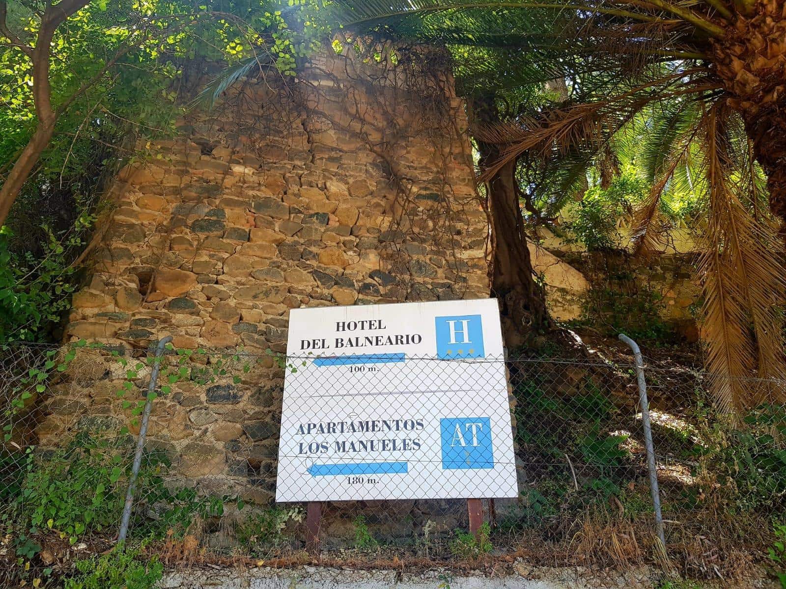 25 soveværelse Hotel til salg i Tolox - € 555.000 (Ref: 9014548)