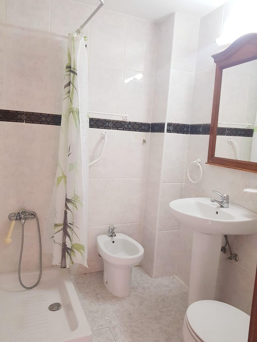 25 soveværelse Hotel til salg i Tolox - € 555.000 (Ref: 9014548)