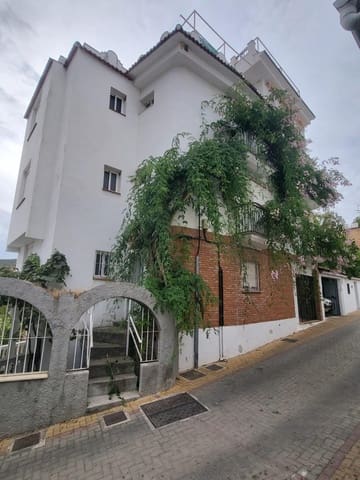 25 quarto Hotel para venda em Tolox - 555 000 € (Ref: 9014548)