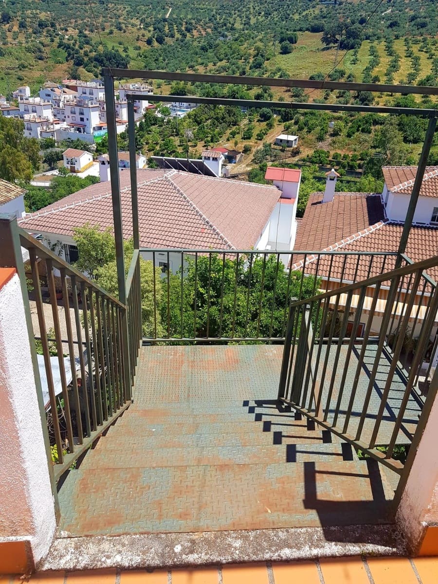 25 soveværelse Hotel til salg i Tolox - € 555.000 (Ref: 9014548)