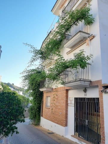 25 quarto Hotel para venda em Tolox - 555 000 € (Ref: 9014548)