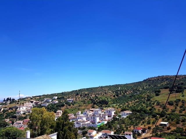 25 quarto Hotel para venda em Tolox - 555 000 € (Ref: 9014548)