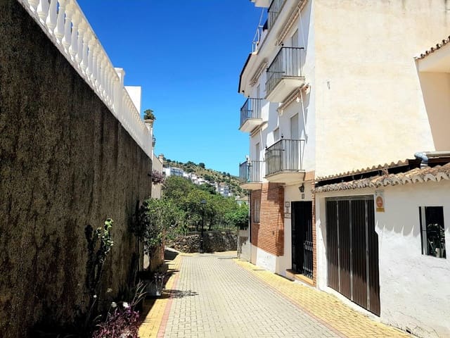 25 quarto Hotel para venda em Tolox - 555 000 € (Ref: 9014548)
