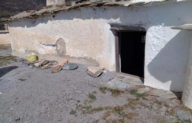 Ruina na sprzedaż w Capileira - 69 899 € (Ref: 9036865)