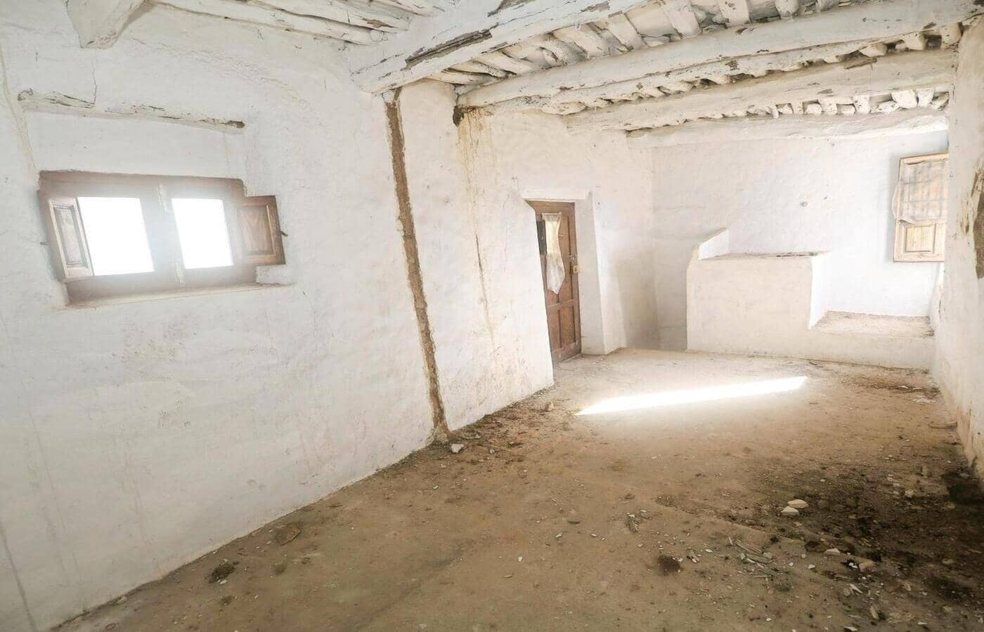 Ruin til salg i Capileira - € 69.899 (Ref: 9036865)