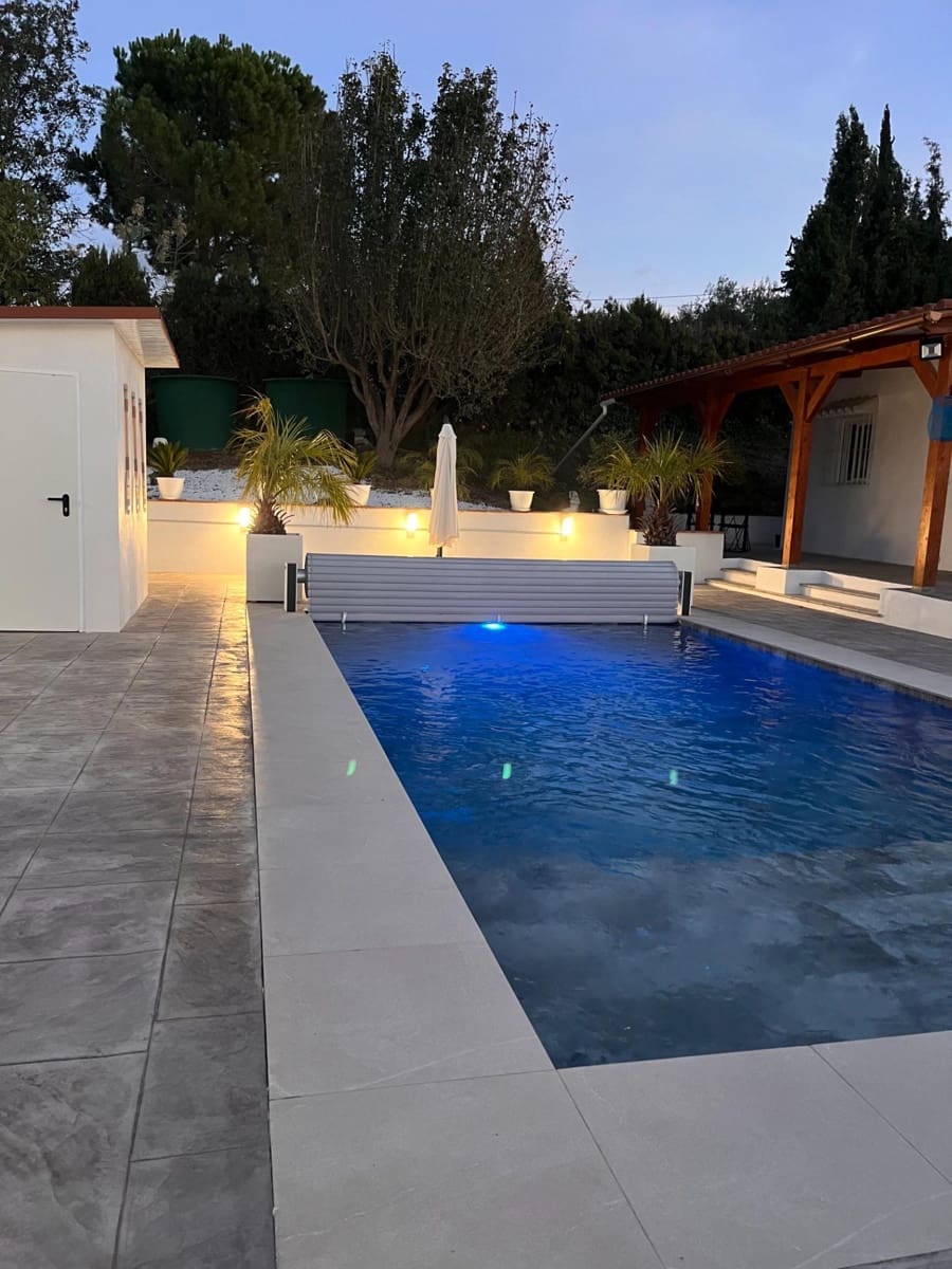 4 soverom Villa til salgs i Cartama med svømmebasseng garasje - € 599 000 (Ref: 9049077)