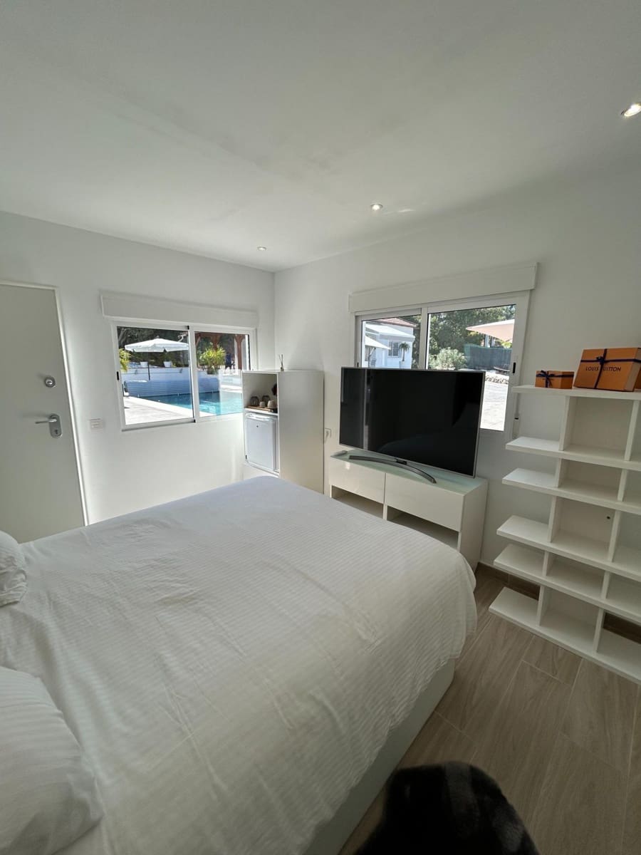 4 soverom Villa til salgs i Cartama med svømmebasseng garasje - € 599 000 (Ref: 9049077)