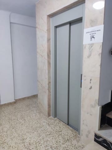 Piso de 4 habitaciones en Málaga ciudad en venta - 280.000 € (Ref: 9051239)