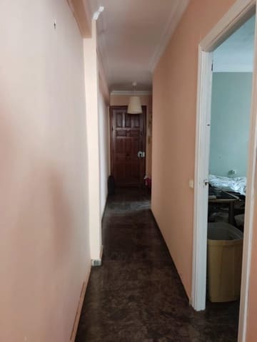 Piso de 4 habitaciones en Málaga ciudad en venta - 280.000 € (Ref: 9051239)