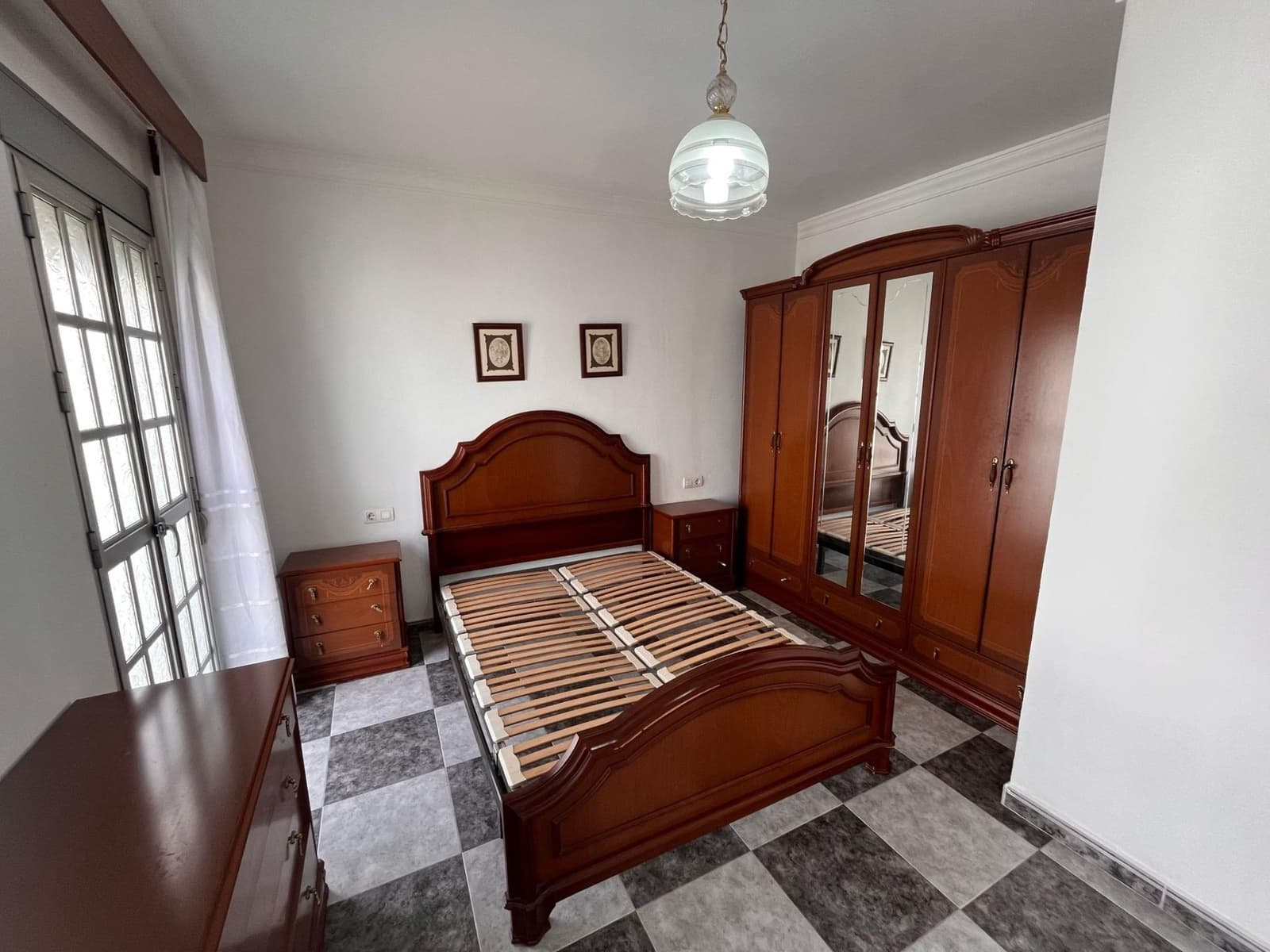 5 soveværelse Byhus til salg i Pizarra - € 185.000 (Ref: 9062592)