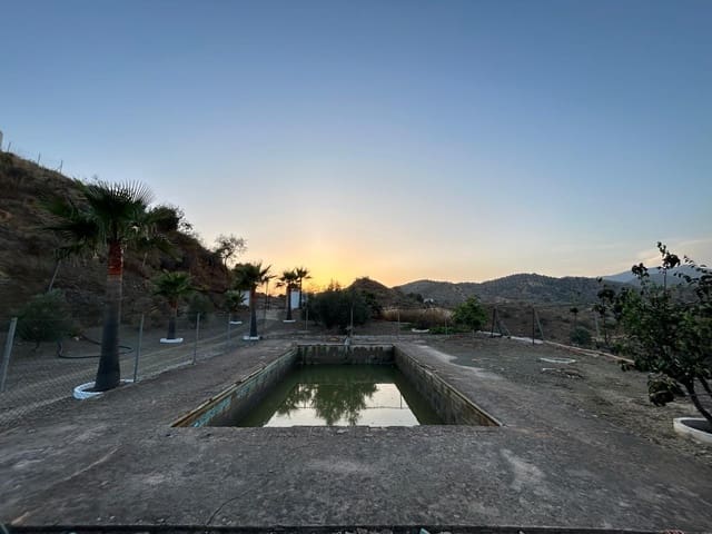 2 soveværelse Finca/Landehus til salg i Cártama - € 244.900 (Ref: 9068975)