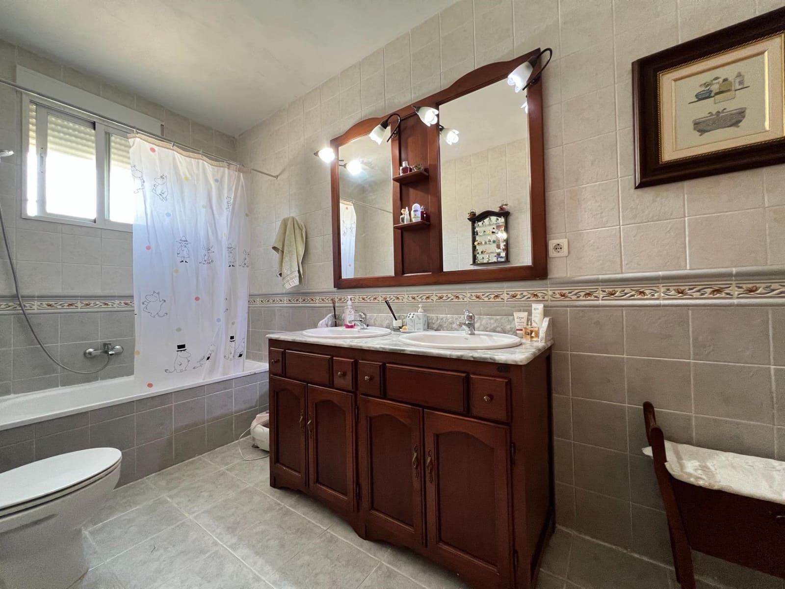 Chalet de 4 habitaciones en Moraleda de Zafayona en venta - 230.000 € (Ref: 9103061)