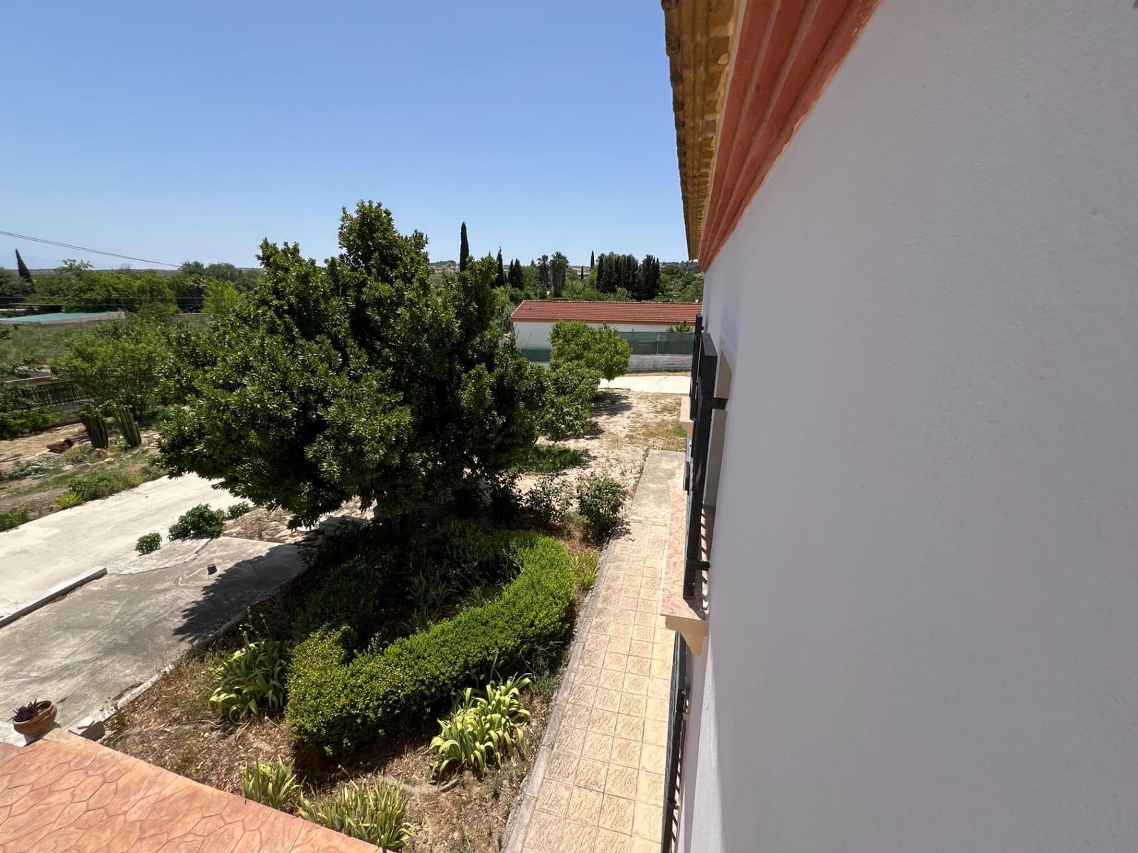 Chalet de 4 habitaciones en Moraleda de Zafayona en venta - 230.000 € (Ref: 9103061)