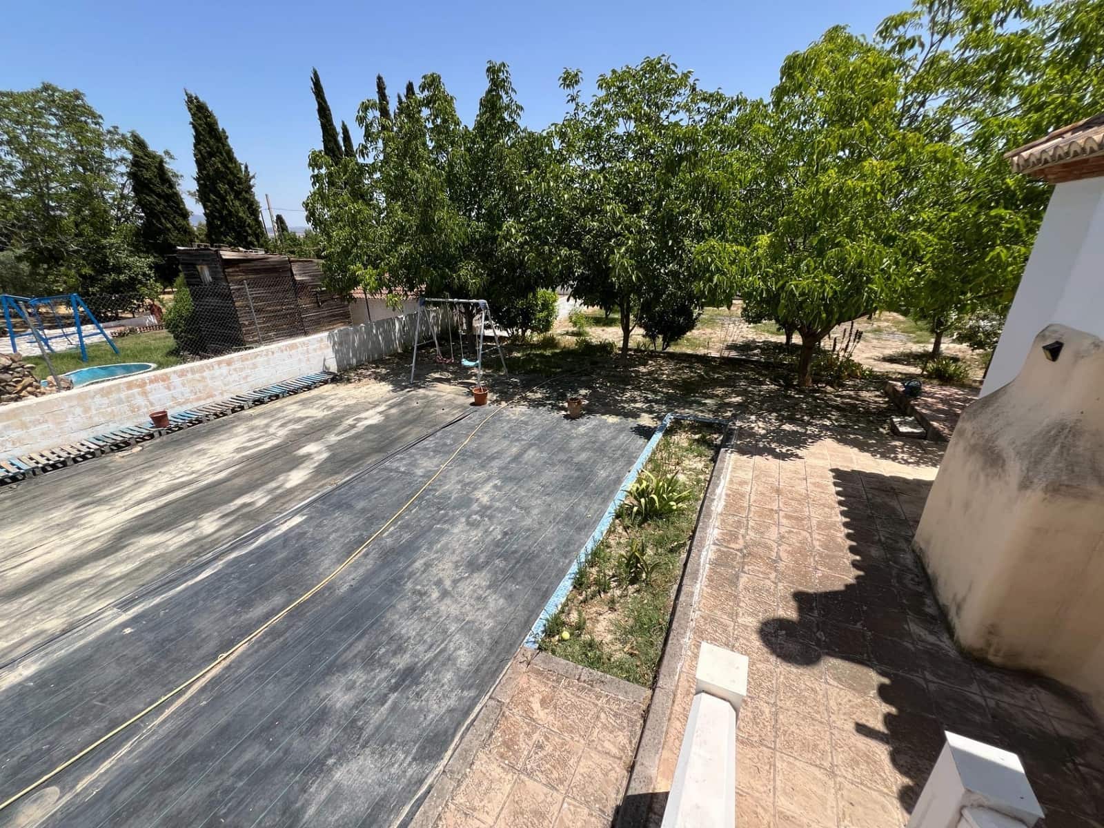 Chalet de 4 habitaciones en Moraleda de Zafayona en venta - 230.000 € (Ref: 9103061)