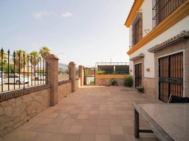 14 soverom Hotell til salgs i Pizarra - € 730 000 (Ref: 9108916)