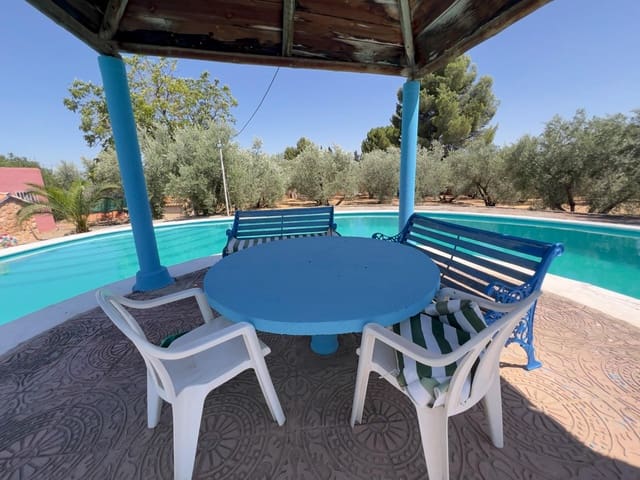 4 soveværelse Finca/Landehus til salg i Moraleda de Zafayona med swimmingpool - € 270.000 (Ref: 9112530)