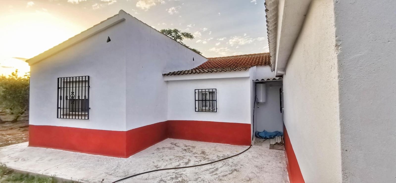 4 bedroom Finca/Country House for sale in Moraleda de Zafayona with pool - € 270,000 (Ref: 9112530)