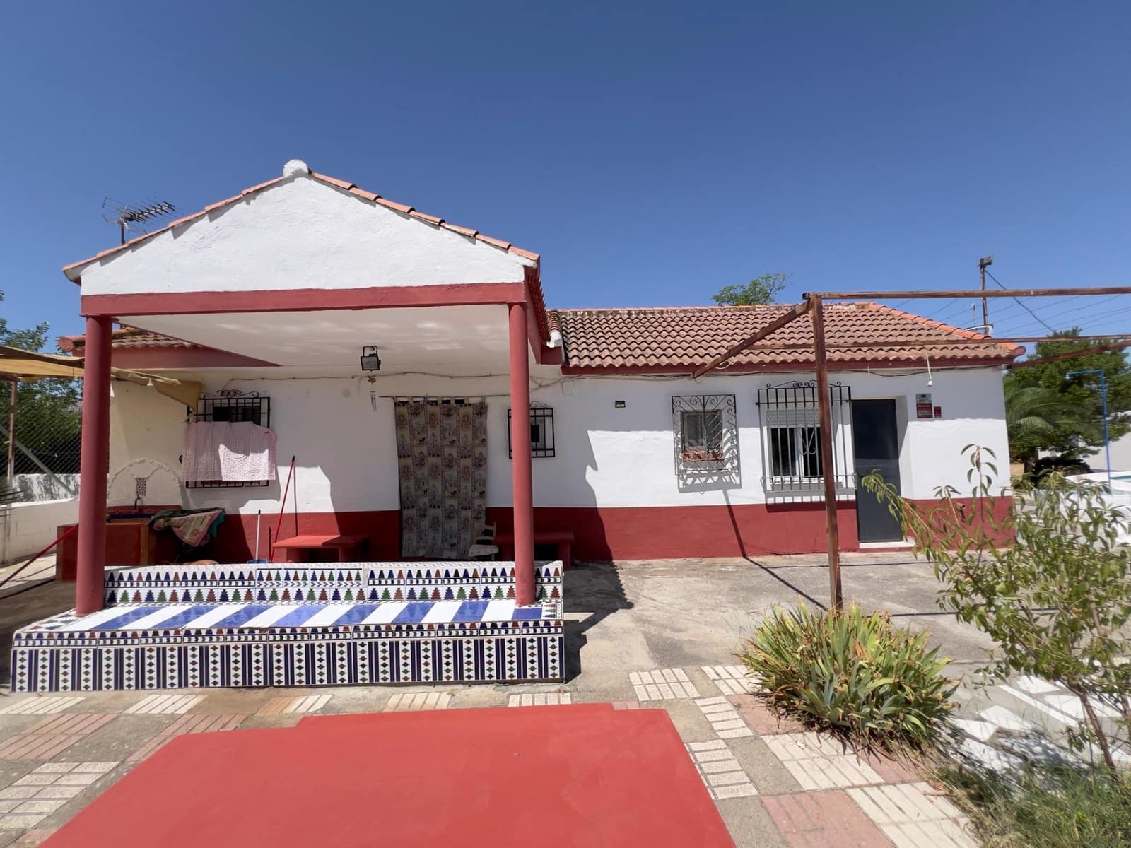 4 bedroom Finca/Country House for sale in Moraleda de Zafayona with pool - € 270,000 (Ref: 9112530)