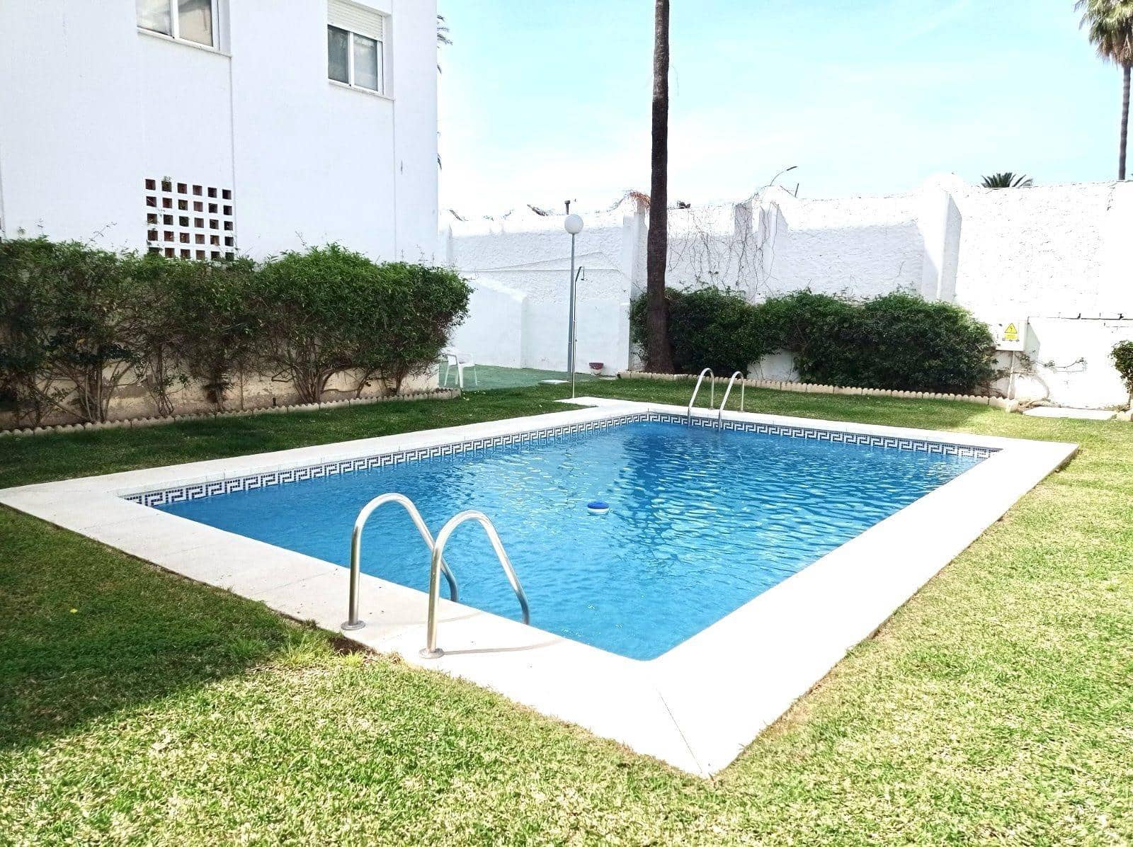 3 soveværelse Penthouse til salg i Malaga by med swimmingpool garage - € 890.000 (Ref: 9114316)