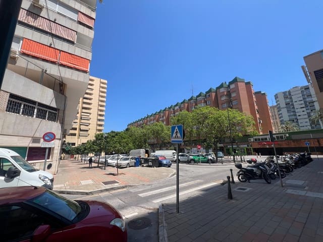 2 sovrum Kontor att hyra i Málaga stad - 1 700 € (Ref: 9126879)