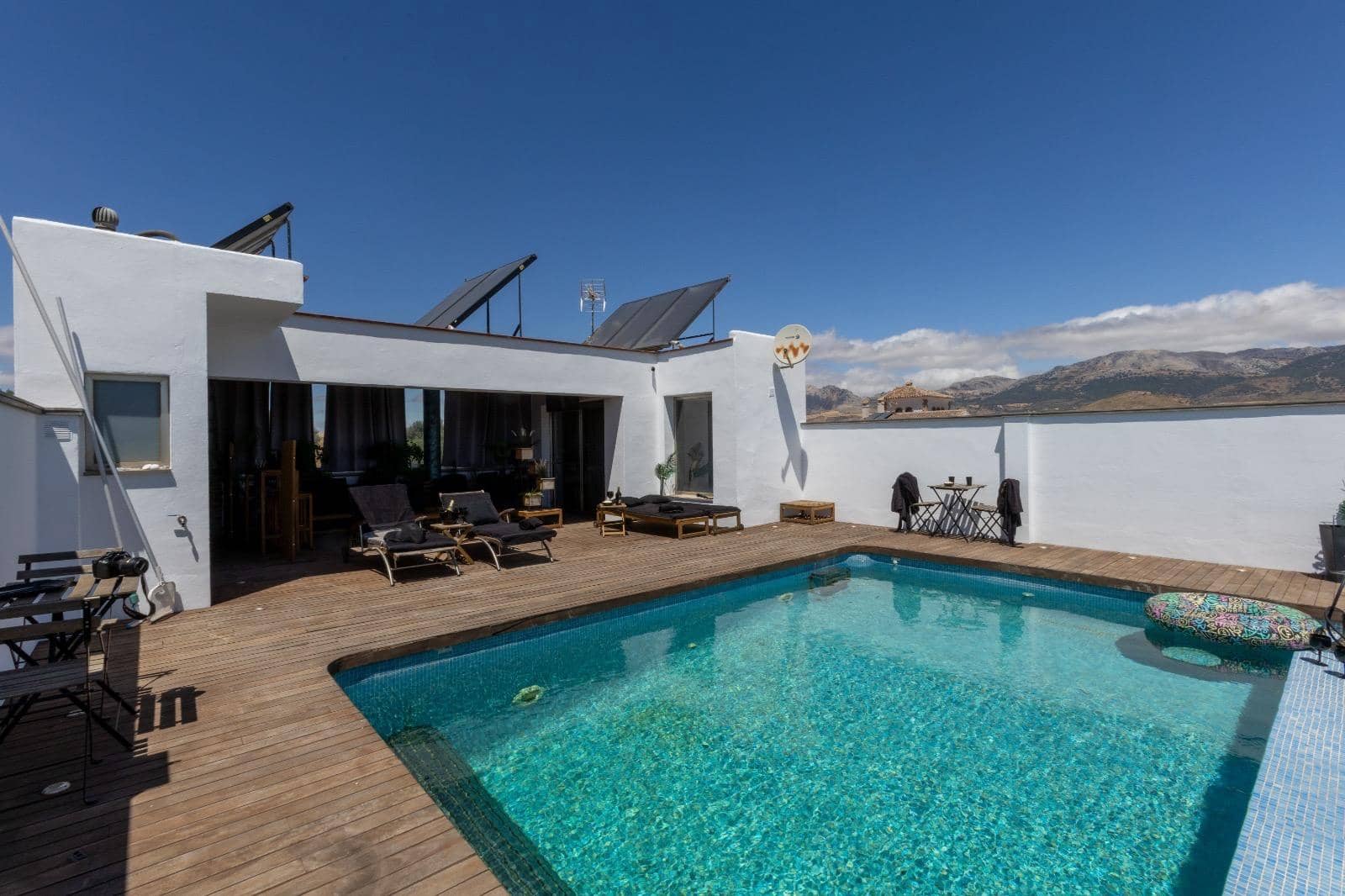 4 soveværelse Villa til salg i Colmenar med garage - € 598.000 (Ref: 9128527)