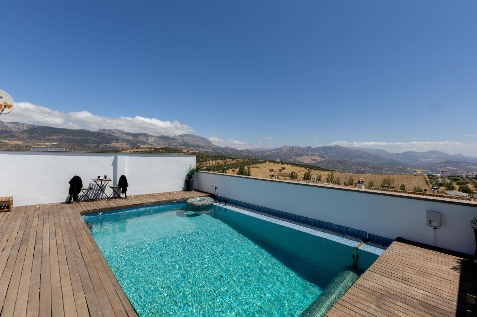 4 soveværelse Villa til salg i Colmenar med garage - € 598.000 (Ref: 9128527)