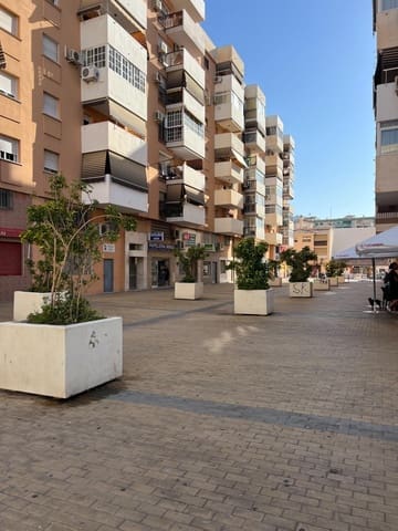Commercieel te huur in Málaga stad - € 650 (Ref: 9132584)