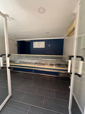 Erhverv til leje i Cruz del Humilladero, Málaga by - € 700 (Ref: 9132584)