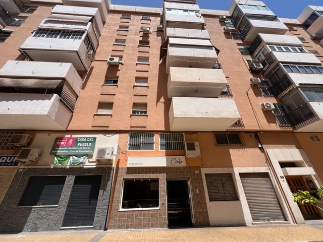 Erhverv til leje i Cruz del Humilladero, Málaga by - € 700 (Ref: 9132584)