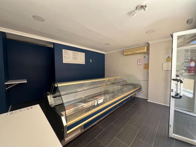Erhverv til leje i Cruz del Humilladero, Málaga by - € 700 (Ref: 9132584)