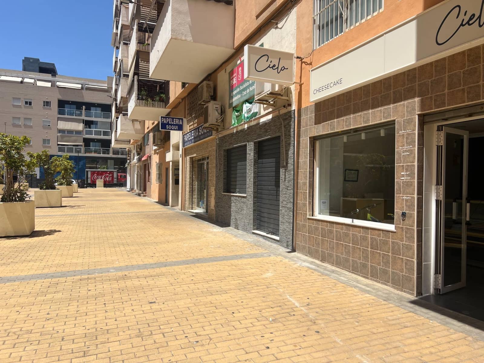Commercial for rent in Malaga city - € 700 (Ref: 9132584)