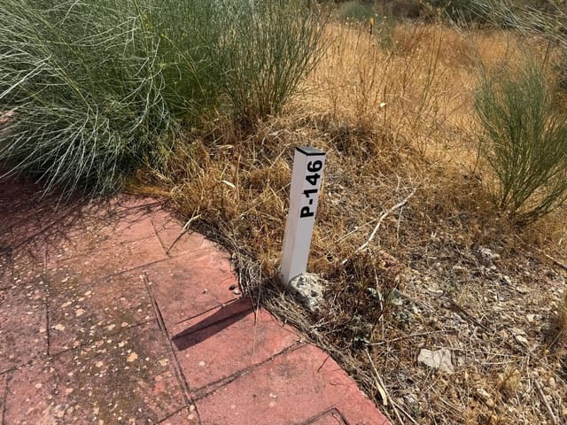 Building Plot for sale in Antequera - € 75,000 (Ref: 9137338)