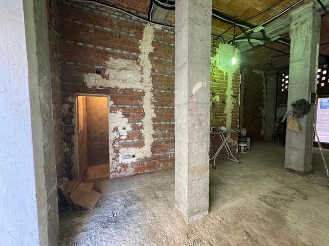 Komercyjne na sprzedaż w Vélez-Málaga - 88 000 € (Ref: 9145714)