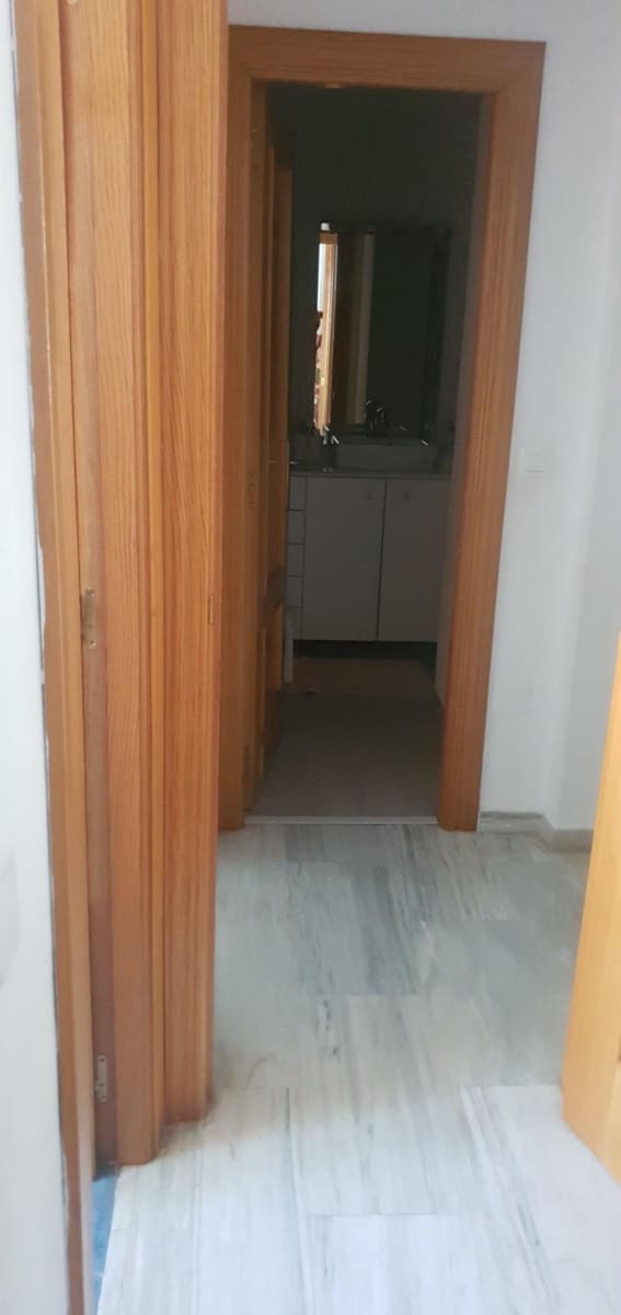 1 bedroom Flat for rent in Malaga city with garage - € 1,000 (Ref: 9163970)