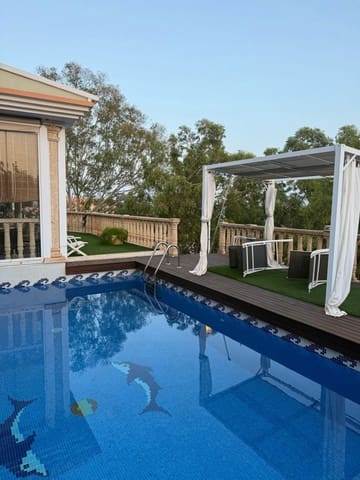 5 soveværelse Villa til salg i Málaga by med swimmingpool garage - € 1.868.500 (Ref: 9165953)