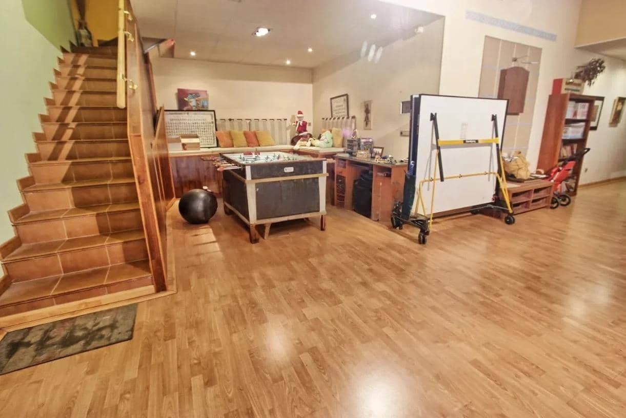 5 soveværelse Villa til salg i Malaga by med swimmingpool garage - € 1.868.500 (Ref: 9165953)