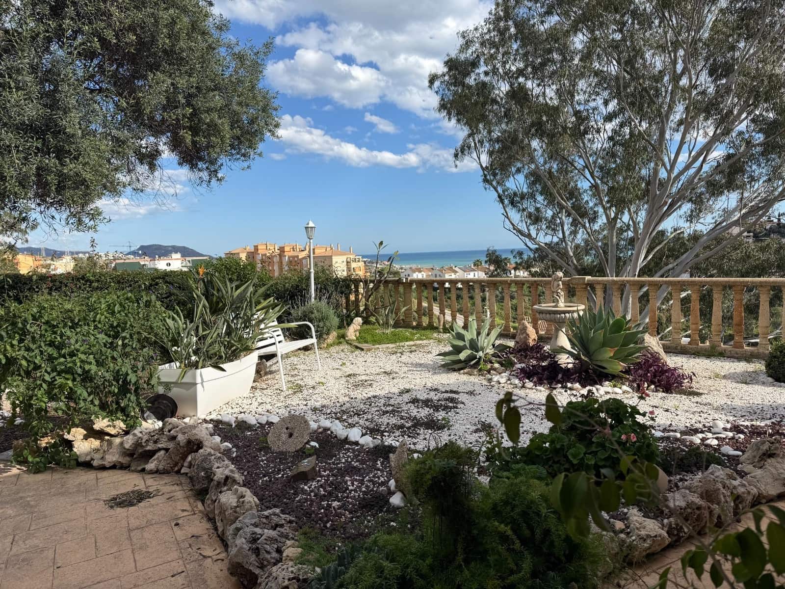 5 soveværelse Villa til salg i Malaga by med swimmingpool garage - € 1.868.500 (Ref: 9165953)