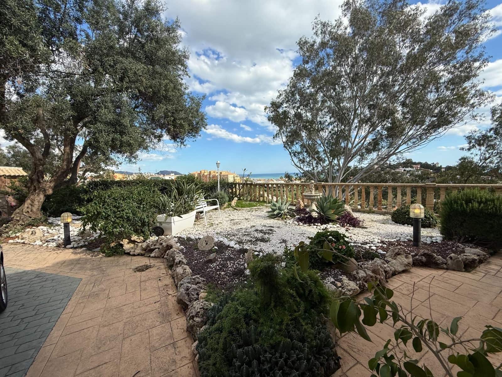 5 soveværelse Villa til salg i Malaga by med swimmingpool garage - € 1.868.500 (Ref: 9165953)