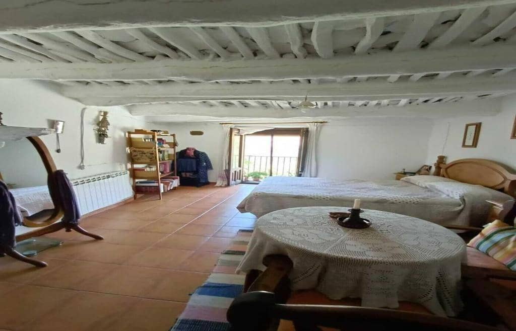 4 bedroom Townhouse for sale in Capileira - € 170,000 (Ref: 9191297)