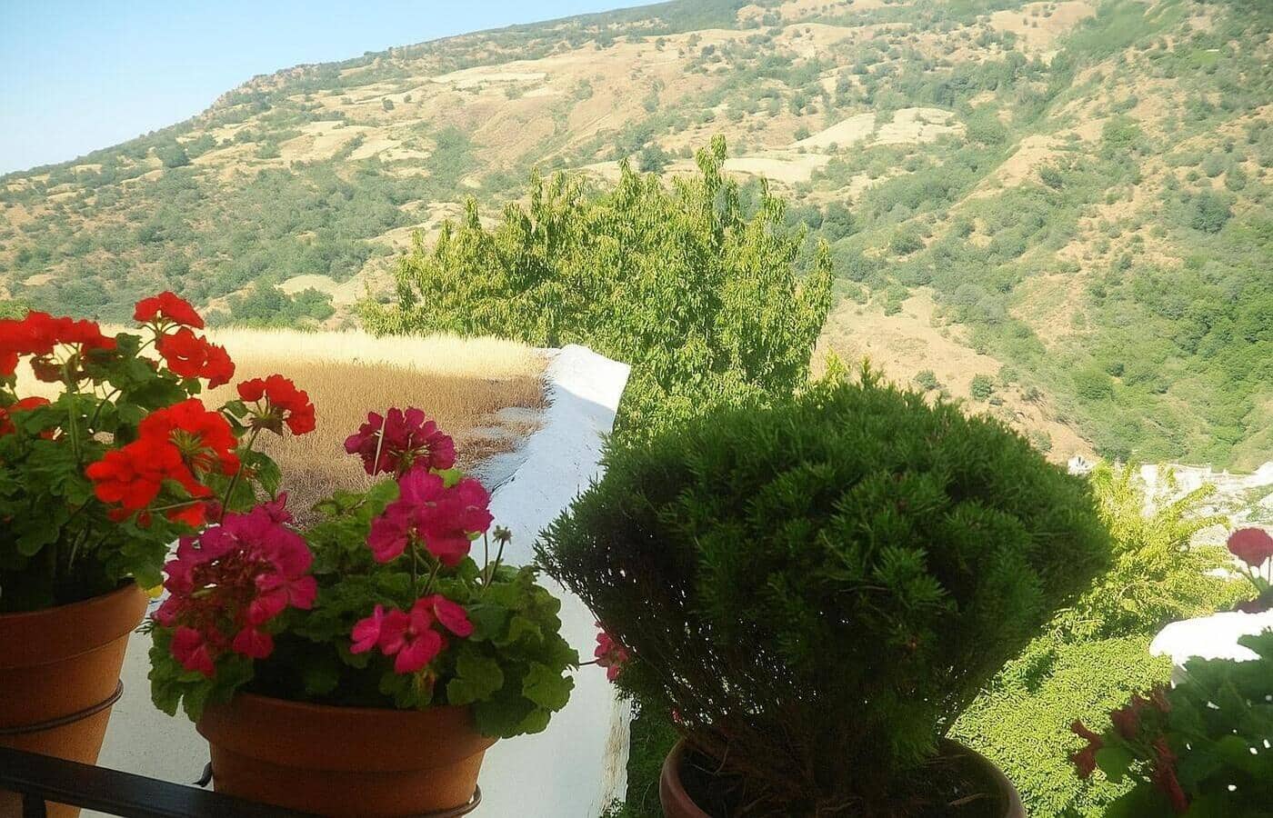 4 bedroom Townhouse for sale in Capileira - € 170,000 (Ref: 9191297)