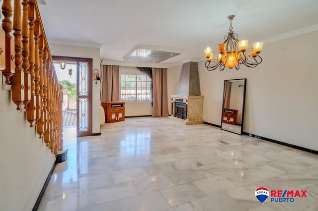 4 sypialnia Dom szeregowy na sprzedaż w Guadalmar, Miasto Málaga z basenem garażem - 495 000 € (Ref: 9202601)