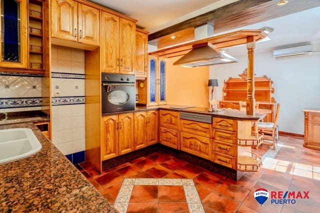 4 sypialnia Dom szeregowy na sprzedaż w Guadalmar, Miasto Málaga z basenem garażem - 495 000 € (Ref: 9202601)