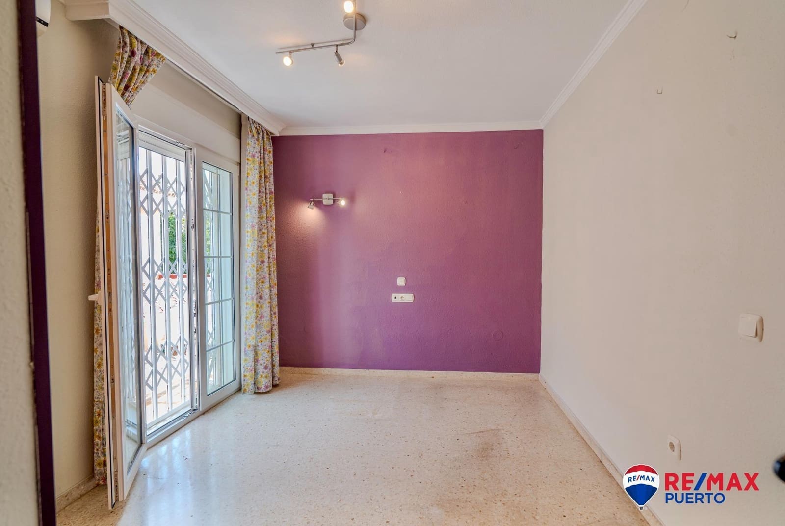 4 chambre Villa/Maison Mitoyenne à vendre à Churriana avec piscine garage - 492 900 € (Ref: 9202601)