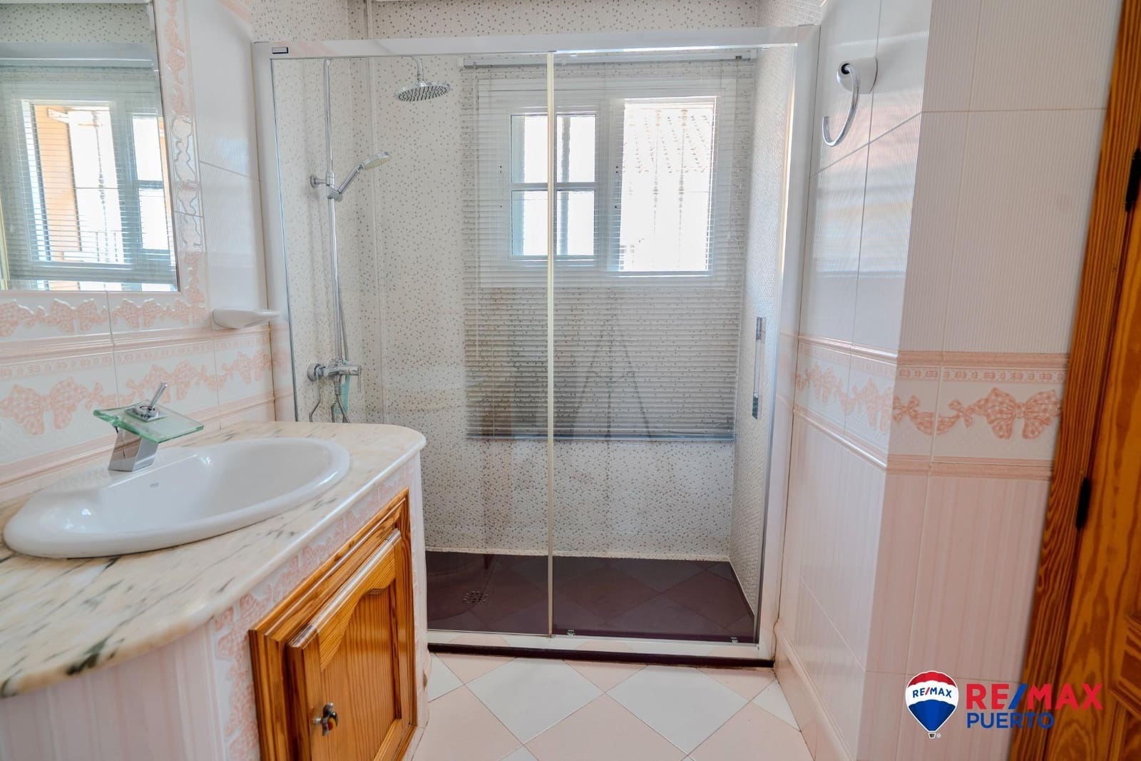 4 chambre Villa/Maison Mitoyenne à vendre à Churriana avec piscine garage - 492 900 € (Ref: 9202601)