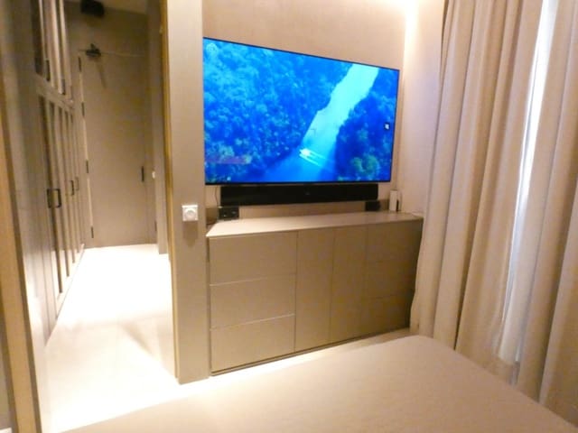 4 bedroom Flat for sale in Málaga city - € 1,400,000 (Ref: 9208502)