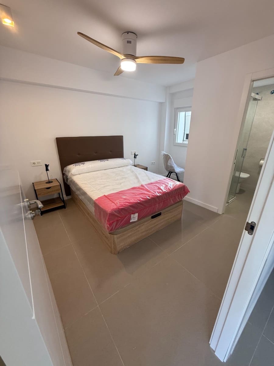 3 makuuhuone Huoneisto vuokrattavana paikassa Malaga kaupunki - 450 € (Ref: 9232810)