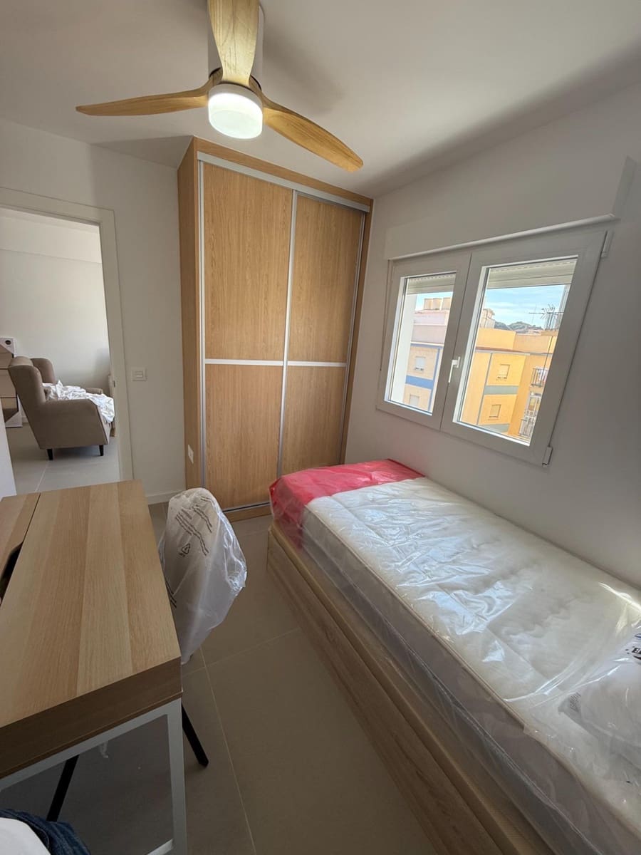 3 makuuhuone Huoneisto vuokrattavana paikassa Malaga kaupunki - 450 € (Ref: 9232810)