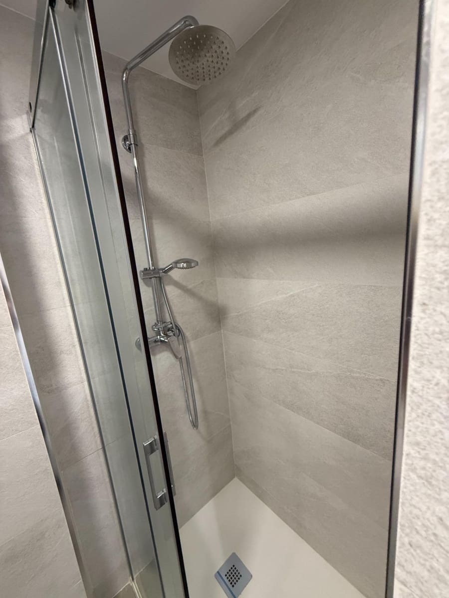 3 makuuhuone Huoneisto vuokrattavana paikassa Malaga kaupunki - 450 € (Ref: 9232810)
