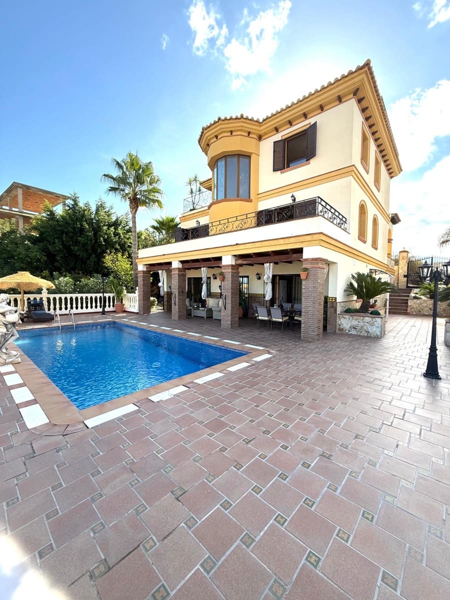 7 soveværelse Villa til salg i Coin - € 1.400.000 (Ref: 9243253)